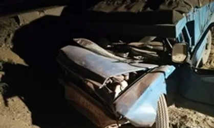 ۲ کشته و ۲۴ مصدوم به دلیل برخورد اتوبوس با تریلی در قم