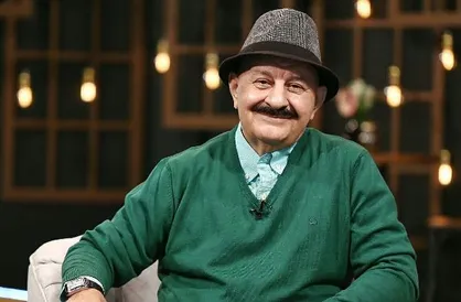 پول بده بازیگر شو  و بعدش سه تا سه تا کارت بنزین داشته باش!