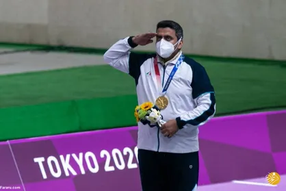 عده&zwnj;ای گفتند تک&zwnj;تیرانداز و تروریست هستم که باعث تحریک IOC شد/ عبای رهبر انقلاب را هدیه گرفتم + فیلم