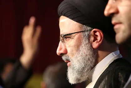 فرمان خصوصی سازی در دستان کدخدایان مبارزه با فساد / آیا مرد میدان &laquo;ایست&raquo; روند واگذاری&zwnj;ها هستید؟