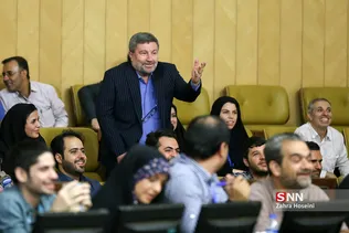 آ‌یین تجلیل از خبرنگاران با حضور رییس مجلس