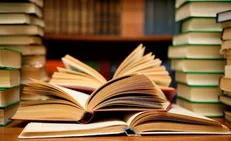 شعر‌های بوق در نمایشگاه کتاب