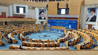 حضور حمیداوی در حاشیه انتخابات فدراسیون فوتبال