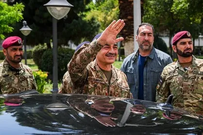 کارشناس مسائل بین&zwnj;الملل: سفر فرمانده ارتش پاکستان به ایران نشانه مذاکرات مهم است، اما احتمال جنگ همچنان وجود دارد + فیلم