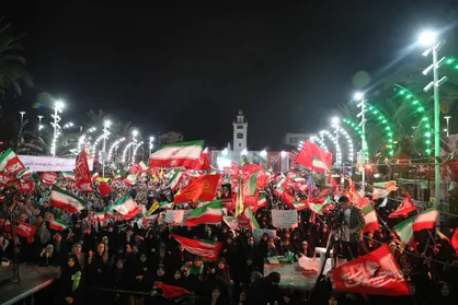 روایت مادران شهید از حماسه فرزندانشان در شب ۲۱۴ ایستادگی رشت+فیلم