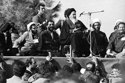 روزی که خورشید از غرب طلوع کرد! / نگاهی بر بازگشت امام خمینی در ۱۲ بهمن