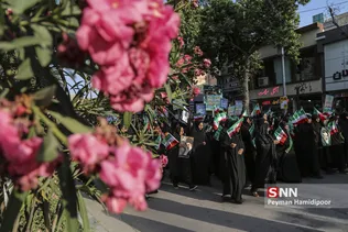 دختران انقلاب