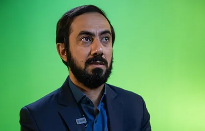 در مناظرات انتخاباتی یکی از نامزد&zwnj;ها اتهام زد اطرافیان آقای رئیسی متهم به فساد هستند، از ستادش پیگیر شدیم، پاسخ دادند ما هم نمیدانیم شما هم بگذرید!