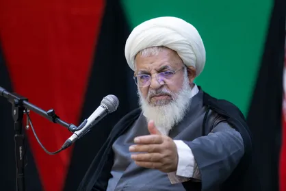 امام جمعه یزد: دل&zwnj;بستن به دشمن چیزی جز نابودی نیست