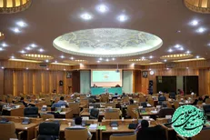 اسلامی کردن علوم انسانی مستلزم کشف و ترویج نظریاتی است که با باور‌ها و ارزش‎های اسلامی ساز‌گار باشد