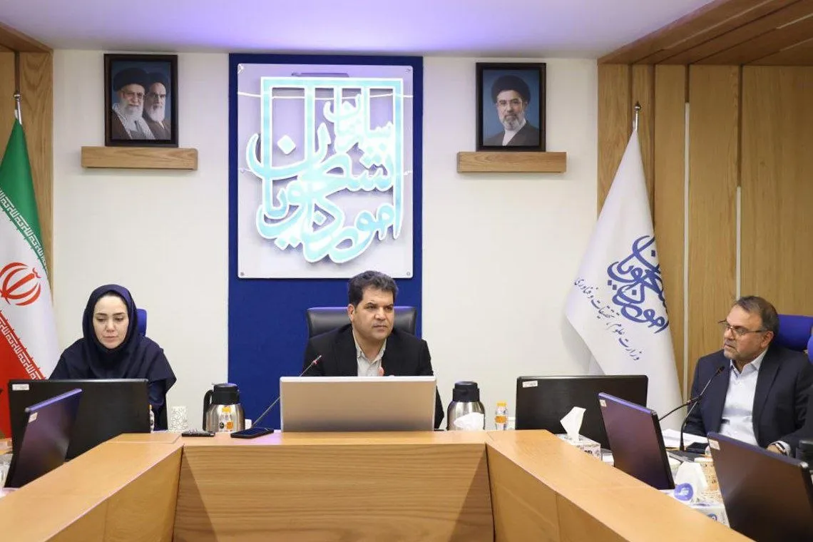 بررسی و بازنگری شیوه‌نامه بورس صنعت و مشاغل با حضور معاونان آموزشی ۶ دانشگاه برتر تهران