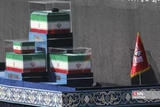 تابوت آقا نیست این، این هستی ماست/ مداحی حاج صادق آهنگران در آیین وداع با پیکر مطهر رهبر شهید + فیلم