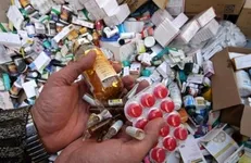کشف ۱۰ میلیارد ریال داروی غیر مجاز در پایتخت