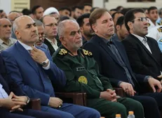 استاندار بوشهر: خدمت بی‌منت در ذهن مردم ماندگار می‌ماند
