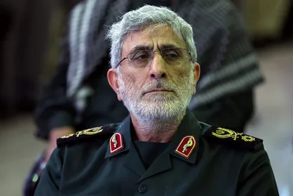حضور سردار قاآنی در مراسم بزرگداشت شهید نیلفروشان+فیلم