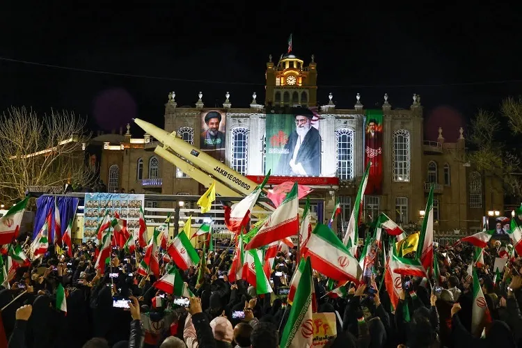 تبریزی‌ها ۲۰۰ شب پای کشور و انقلاب ایستادند + فیلم