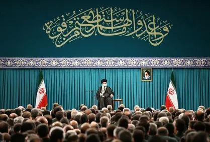 رهبرانقلاب: &laquo;سازندگی&raquo; فصل افتخار &zwnj;آفرین سپاه است / وظیفه امروز ما کمک به مردم خصوصا طبقات ضعیف است