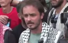 یک پهپاد در سه-چهار متری بالای سرمان پرواز کرد و سپس کشتی دچار آتش سوزی شد