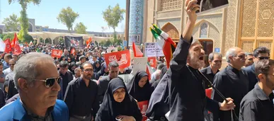 شاهچراغ میزبان آیین تشییع رهبر شهید انقلاب