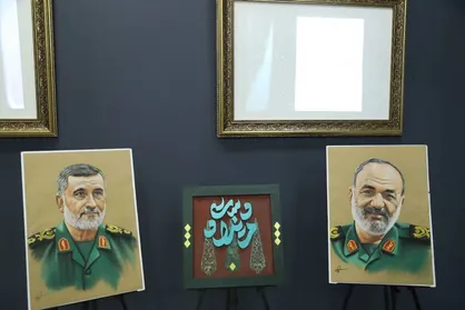 نمایشگاه آثار مردمی کمپین &laquo;دست&zwnj;مریزاد&raquo; در موزه ملی انقلاب اسلامی و دفاع مقدس برگزار می&zwnj;شود
