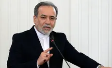 عراقچی: پیش‌تر به کشور‌های منطقه درباره استفاده آمریکا از پایگاه‌هایشان هشدار داده بودیم/ مقاومت ۴۰ روزه ایران، قدرت‌های مجهز به سلاح هسته‌ای را وادار به درخواست آتش‌بس کرد + فیلم