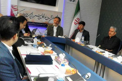 محمد حمزه&zwnj;زاده: به اکران فیلم خارجی به عنوان یک گزینه فکر می&zwnj;کنیم