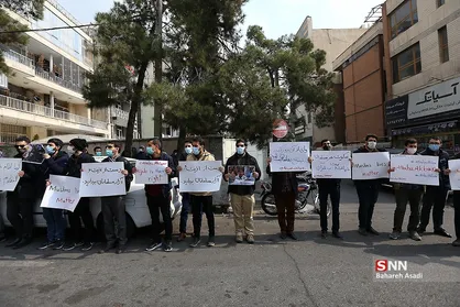 تجمع دانشجویان ایرانی در اعتراض به&zwnj; اقدام ضدحجاب هند