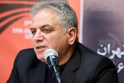 قصه&zwnj;نوشتن از انقلاب و جنگ باعث می&zwnj;شود از هرطرف مورد حمله واقع شوی