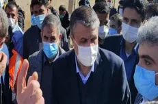 وزیر راه به منطقه زلزله زده سی سخت رفت