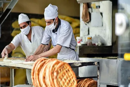 لزومیان: زیرساخت&zwnj;ها برای فروش نان کیلویی فراهم است