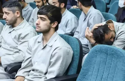حمایت مشکوک روزنامه زنجیره&zwnj;ای از اشرار شکنجه&zwnj;گر شهید عجمیان