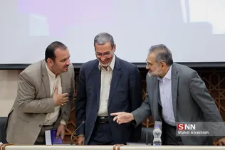 دوشنبه های گام دوم انقلاب