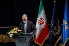 همه جهان ایران را به هنر می‌شناسند