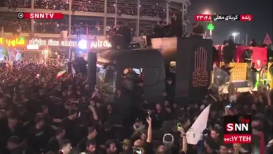 پیکر مطهر رهبر شهید انقلاب، با استقبال مردم عراق وارد شارع‌العباس(ع) شد