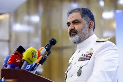 امیر ایرانی: پهپاد&zwnj;های ما دشمن را تحقیر کرده&zwnj;اند و استکبار در حال دست و پا زدن است / رهبر انقلاب پرچمدار وحدت است + فیلم