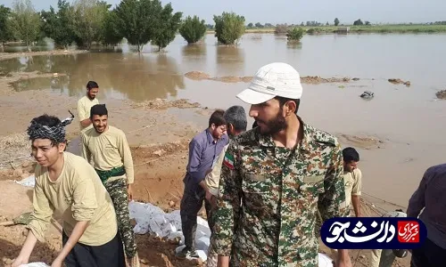 جهادگران دانشگاه‌های آزاد خوزستان به سیل زدگان سوسنگرد خدمت رسانی کردند