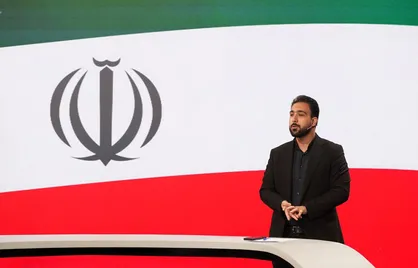 &laquo;خدا کند که بمیرم وطن&zwnj;فروش نباشم&raquo;