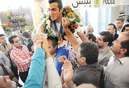 قهرمان دوچرخه سواری خادم حرم رضوی شد