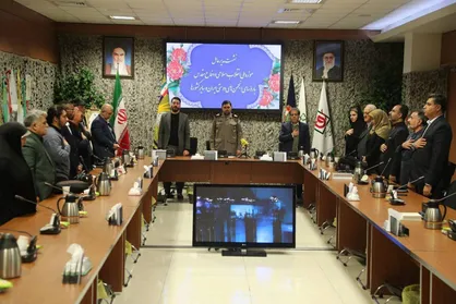 نشست هم&zwnj;اندیشی مدیرعامل موزه ملی انقلاب اسلامی و دفاع مقدس با رؤسای انجمن&zwnj;های دوستی برگزار شد