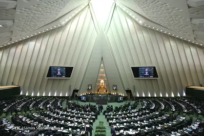 چه کسانی تا کنون برای مراسم تحلیف در مجلس حاضر شدند