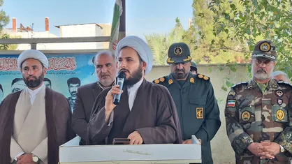 امام&zwnj;جمعه سرپل&zwnj;ذهاب: امروز نیز وظیفه ماست که پای آرمان&zwnj;ها و ارزش&zwnj;های انقلاب بایستیم