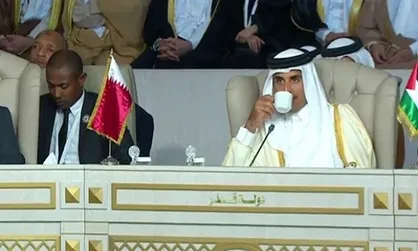 امیر قطر نشست اتحادیه عرب را ترک کرد