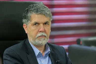 وزیر فرهنگ: دست‌بوس اهالی فرهنگی که کنار مردم ایستادند، هستم