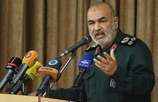 اگر تحریم‌های ایران بر آمریکا اعمال می‌شد قطعا فرو می‌ریخت / قدرت‌های بزرگ را فراری خواهیم داد