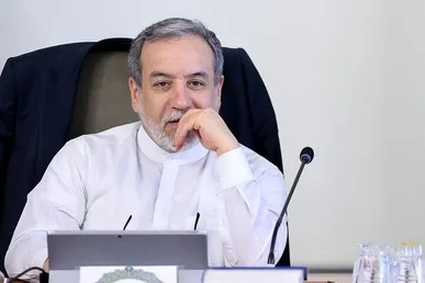 عراقچی: پایگاه‌های خارجی به‌جای تأمین امنیت، به عامل ناامنی در منطقه تبدیل شدند + فیلم