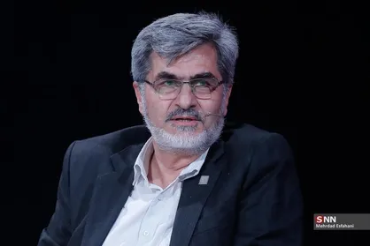 کوچک زاده: از آقای حسن خمینی می&zwnj;خواهم جلوی اقدامات سایت جماران را بگیرد/ سایت جماران خلاف حرف آقای عراقچی درباره مذاکرات تیتر زده است + فیلم