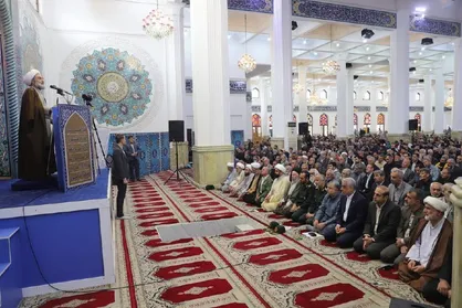 مسئولان آزادراه رودبار و راه&zwnj;آهن رشت _ انزلی را جدی بگیرند