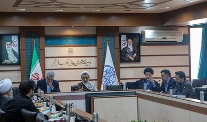 بررسی و نهایی&zwnj;سازی پیش&zwnj;نویس سند هوش مصنوعی در میز تخصصی