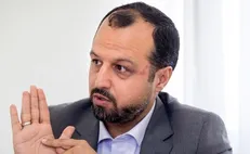 خاندوزی: باید از شیوه‌های مبتنی بر تخفیف و نرخ‌شکنی در رقابت‌های بیمه‌ای فاصله بگیریم