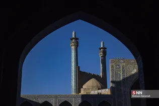 مسافران نوروزی در میدان امام اصفهان